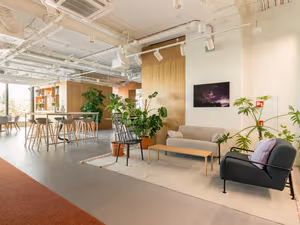 25 Person Private Office