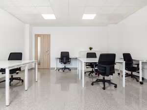 7 Person Private Office