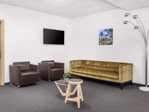 15 Person Private Office