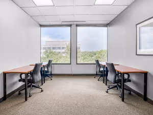 10 Person Private Office