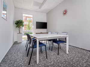 5 Person Private Office