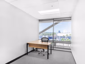 7 Person Private Office