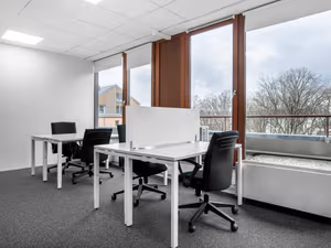 1 Person Private Office