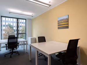 4 Person Private Office