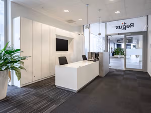 5 Person Private Office