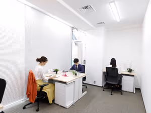 40 Person Private Office