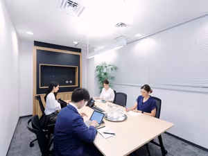 1 Person Private Office