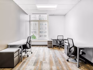 5 Person Private Office