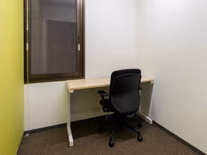 3 Person Private Office