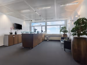 20 Person Private Office