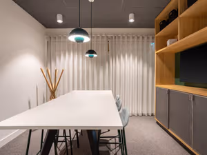 15 Person Private Office