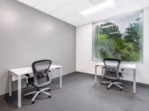 10 Person Private Office