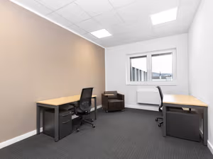 1 Person Private Office