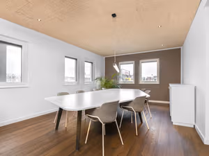 30 Person Private Office