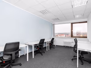 30 Person Private Office