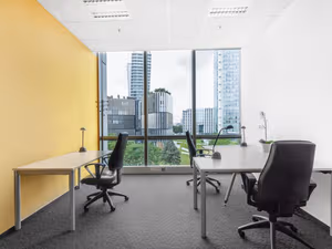 7 Person Private Office