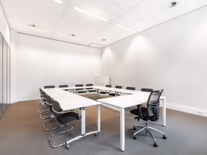 10 Person Private Office