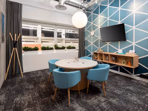 40 Person Private Office