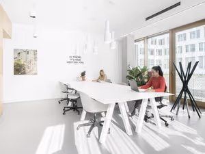 10 Person Private Office