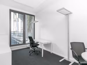 1 Person Virtual Office