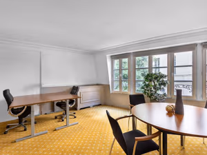 4 Person Private Office