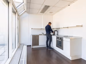 1 Person Virtual Office