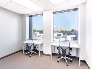 4 Person Private Office