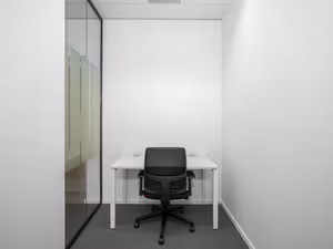 7 Person Private Office