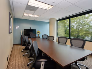 10 Person Private Office