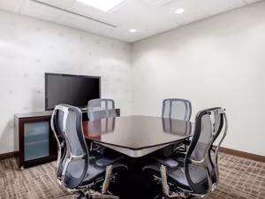 40 Person Private Office