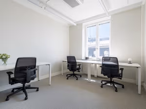 4 Person Private Office