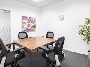 10 Person Private Office