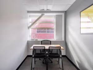 5 Person Private Office