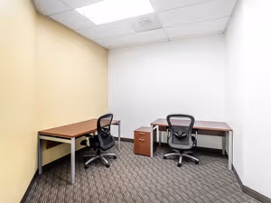 10 Person Private Office