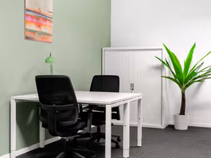 4 Person Private Office