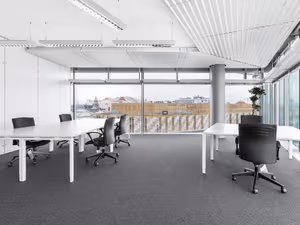 4 Person Private Office