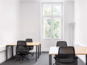 1 Person Private Office