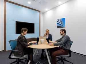 25 Person Private Office