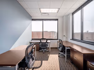 10 Person Private Office