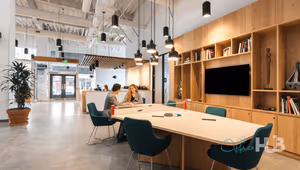 4 Person Coworking Desk