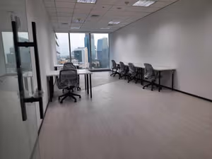 7 Person Private Office