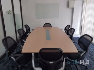 10 Person Coworking Desk