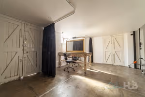 1 Person Coworking Desk