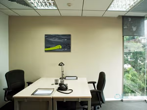 1 Person Coworking Desk