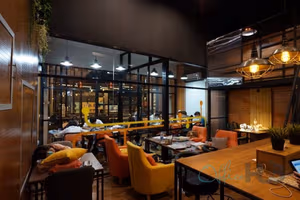 1 Person Coworking Desk