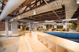 4 Person Shared Office