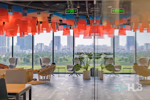 7 Person Private Office