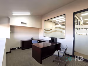 7 Person Private Office