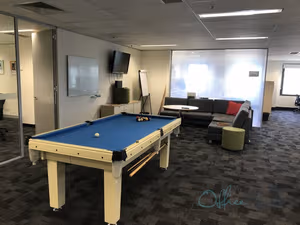 1 Person Shared Office