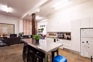 4 Person Shared Office